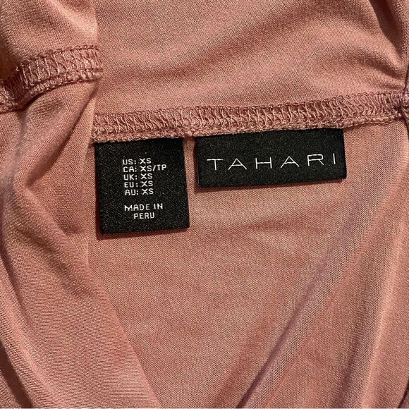 Women's Tahari Blush Pink 3/4 Sleeve Lightweight V neck Round Hem Top Size XS - Picture 3 of 10